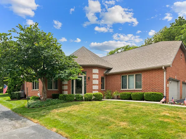 38 Billy Casper Ln, Midlothian, IL 60445