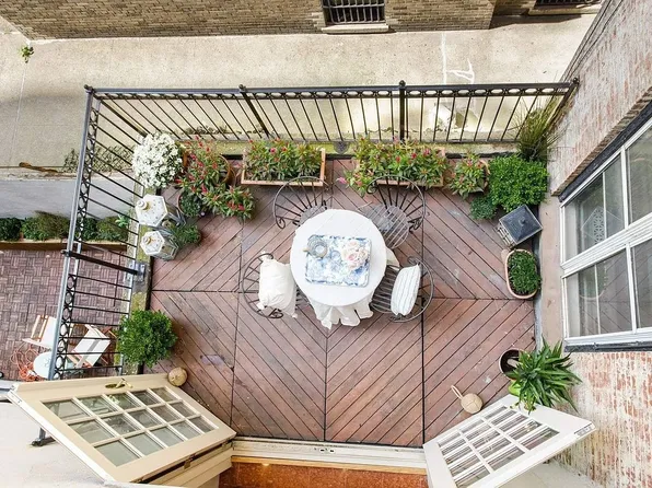 114 East 62nd Street image 5 of 10