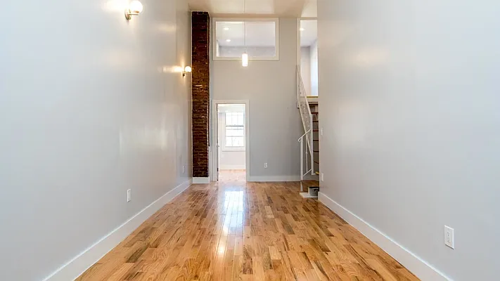 Rented by Nooklyn NYC LLC | media 49