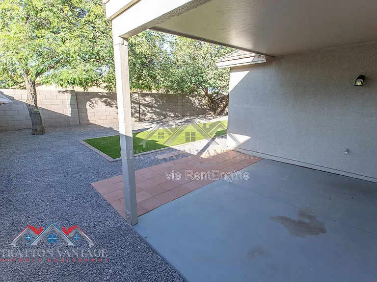 1868 W Desert Seasons Dr — Photo 37