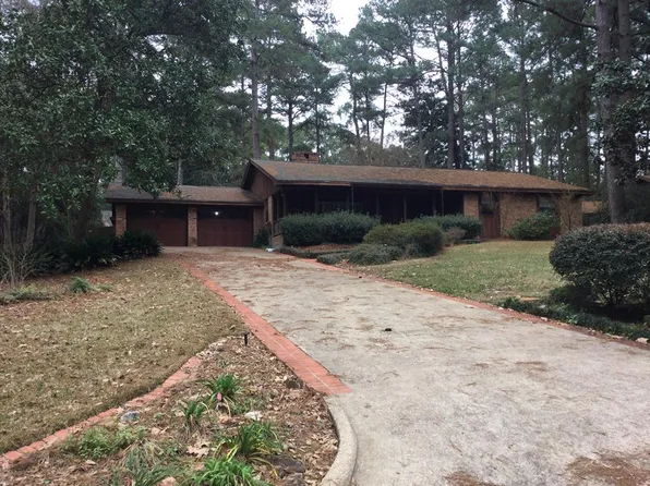 1105 Woodcrest Dr, Nacogdoches, TX 75965