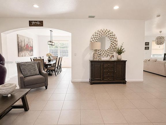 4th image of 25061 SW 118th Ct #0