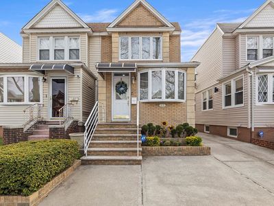 6919 67th St, Glendale, NY, 11385