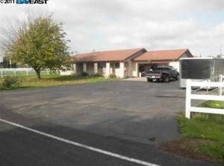 15755 W La Paz Dr, Tracy, CA
