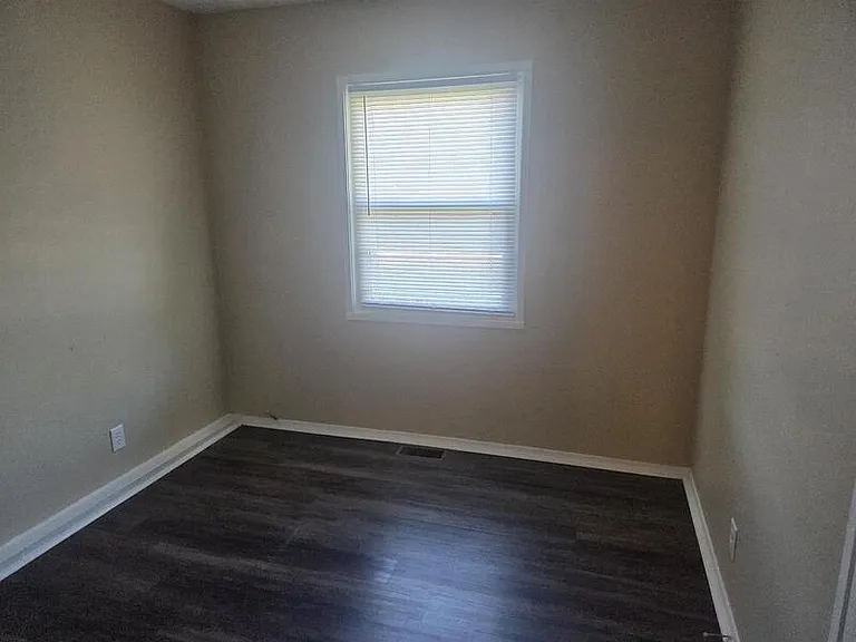 3141 Danbury Rd — Photo 7