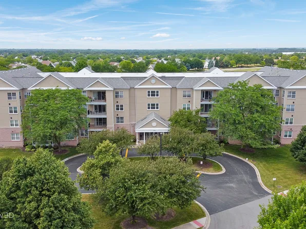 13750 S Bristlecone Dr #111, Plainfield, IL 60544