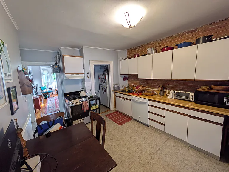 57 Summer St #2 — Photo 4