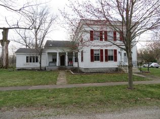 320 Canaris St, Constantine, MI 49042