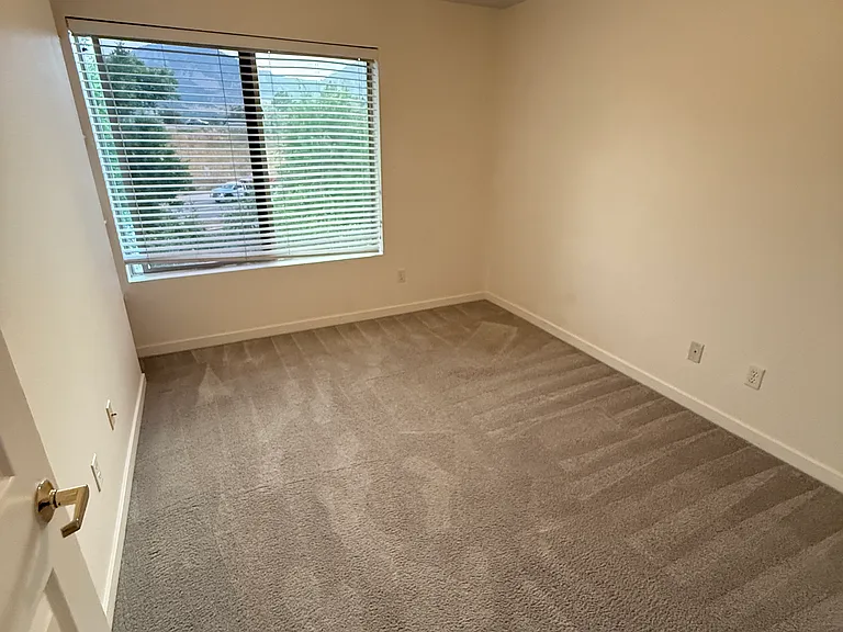 33 S Boulder Cir #301 — Photo 12