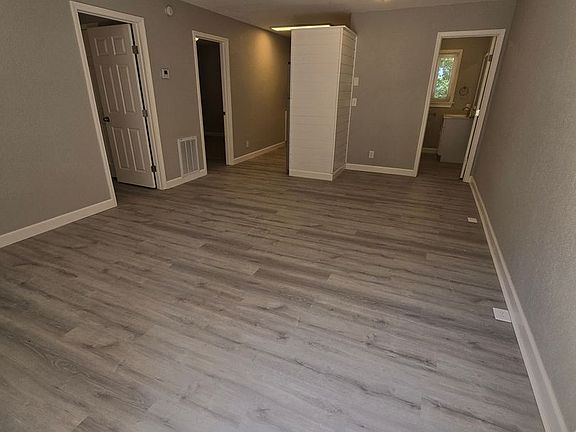 4th image of 102 Golden Rule Rd APT A