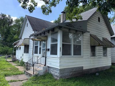 726 N 14th 1/2 St, Terre Haute, IN, 47807