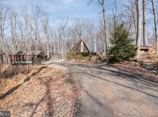 105 Willow Rd, Wellsville, PA 17365