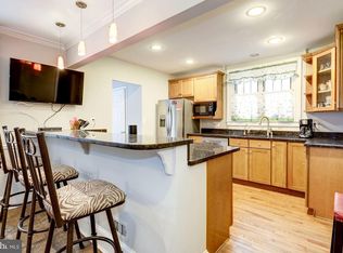 334 Saint Dunstans Rd, Baltimore, MD 21212