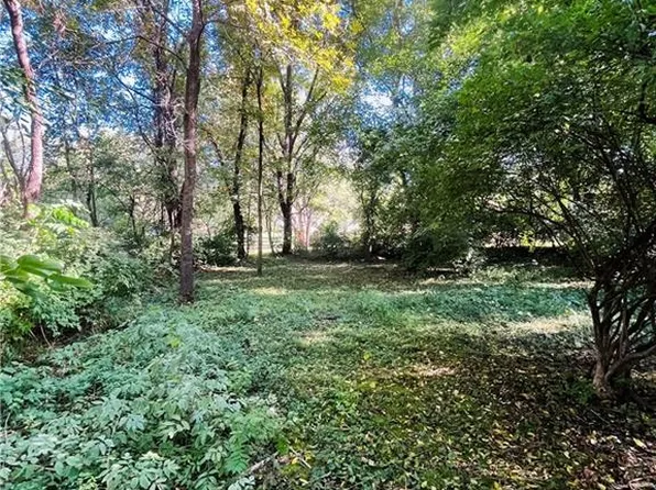 2715 Cook Rd, Saint Joseph, MO 64505