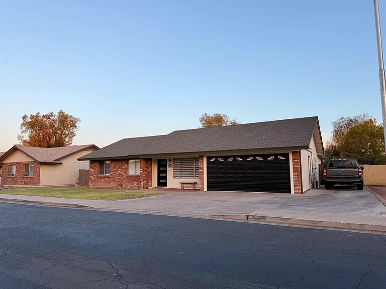 3047 E Garnet Ave — Photo 3