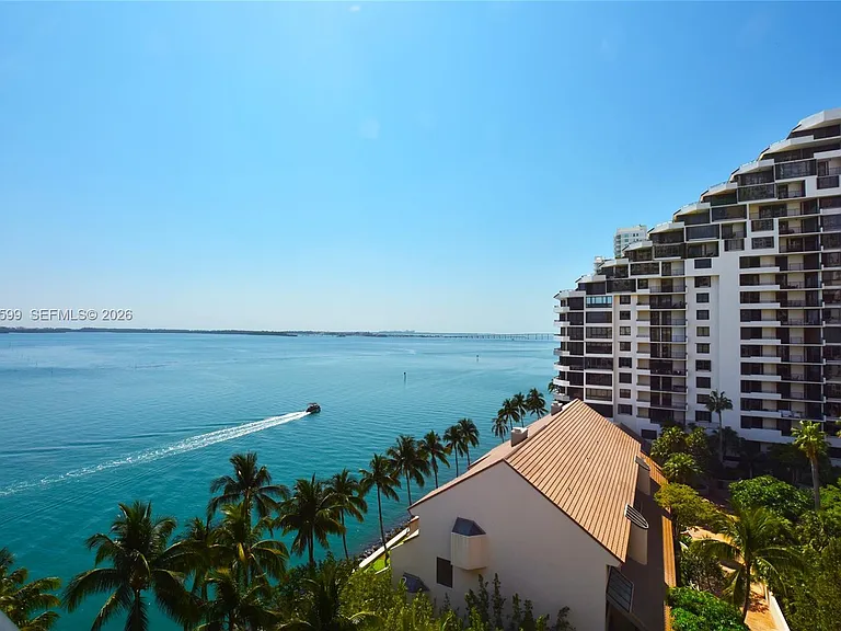 540 Brickell Key Dr #1025 — Photo 15