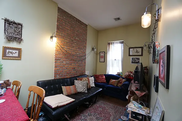 Rented by Rennit Inc. | media 39