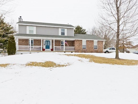 3rd image of 315 Shenandoah Dr