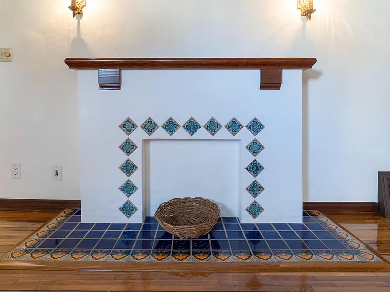 226 S Poinsettia Pl #226 — Photo 3