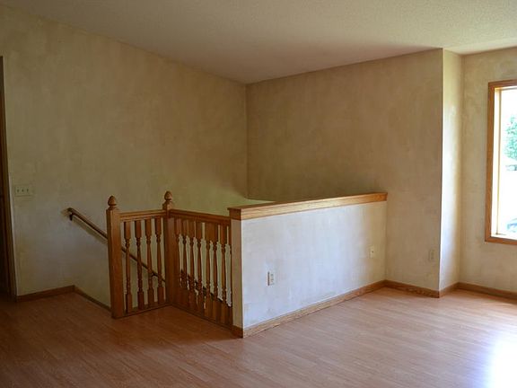 3rd image of 38619 Glacier Dr