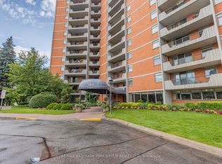 7811 Yonge St #1007, Markham, ON L3T4S3