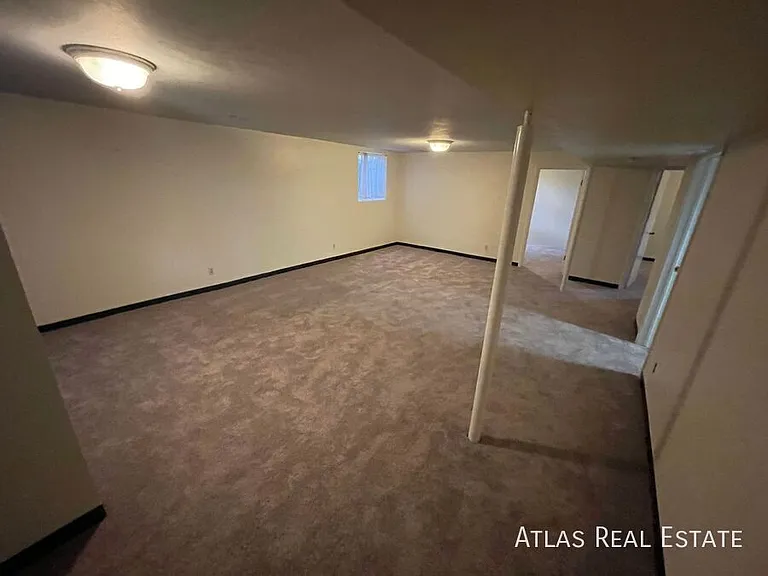 640 E Easter Ave — Photo 28