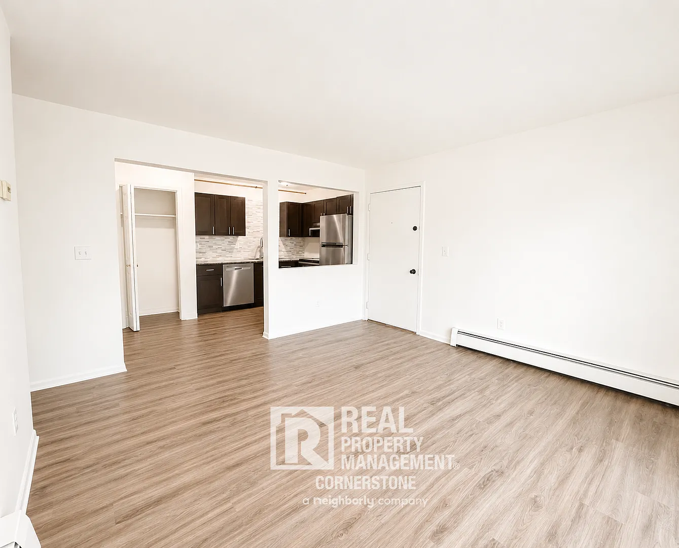 Welcome to Hickory Hills Apartments — Photo 3