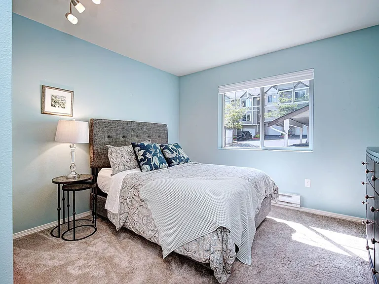 18501 SE Newport Way #J238 — Photo 24