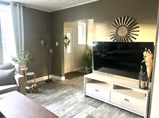5450 Cologne Ave, Saint Louis, MO 63116
