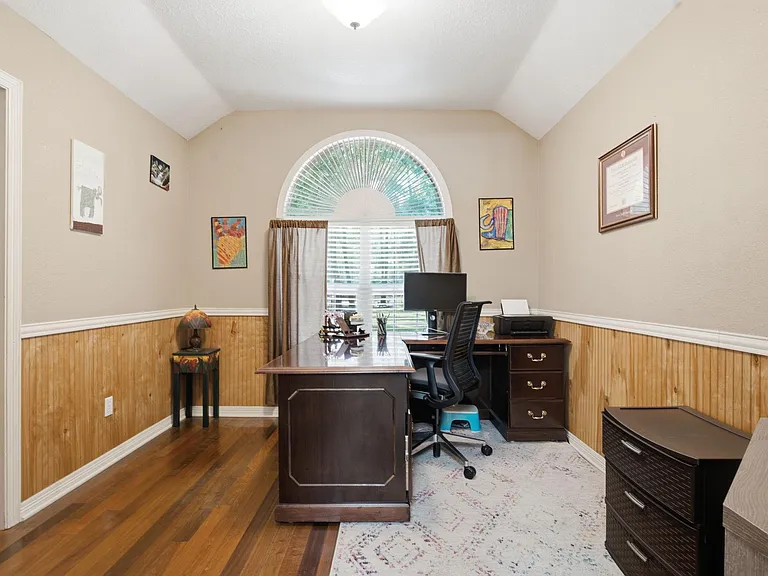 223 Pin Oak Ln — Photo 22