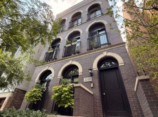 3340 N Kenmore Ave UNIT 3, Chicago, IL 60657