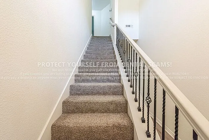 766 W Breeze Cv #766 — Photo 6