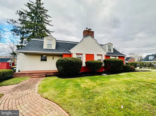 201 Sharpless Dr, Wilmington, DE 19803
