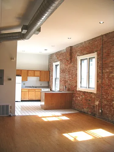 Floor plan 22 E 4th 1B