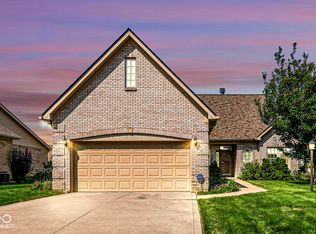 548 Parkhurst Ct, Greenwood, IN 46142