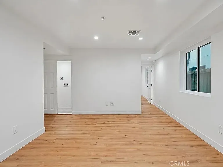 10422 1/2 Graham Ave — Photo 7