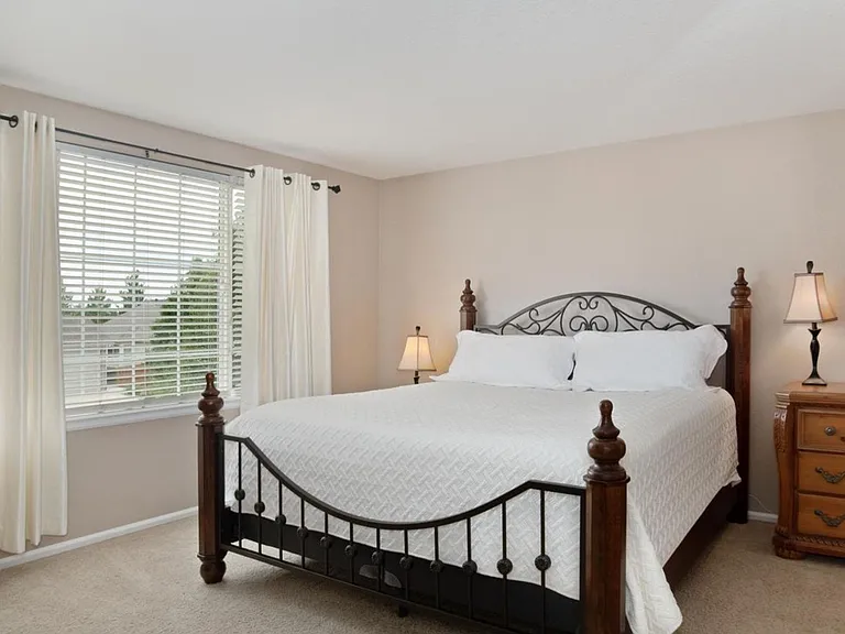 5905 Scenic Ave — Photo 10