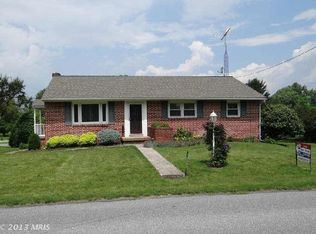515 Shadyside Dr, Chambersburg, PA 17202