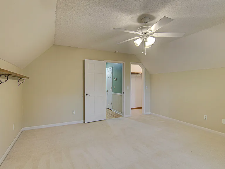 2315 Treetop Ln — Photo 33
