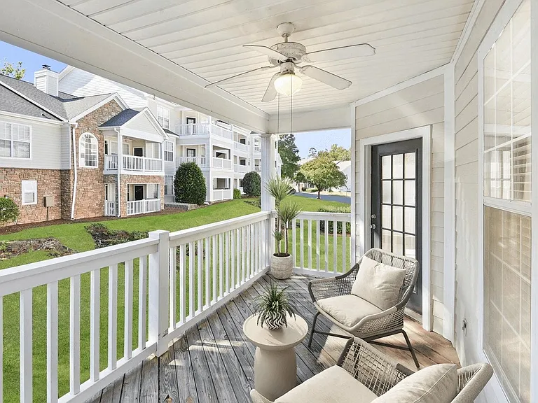 Elan at Mallard Creek Apartment Homes — Photo 61