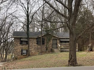 711 Ringgold Rd, Clarksville, TN 37042