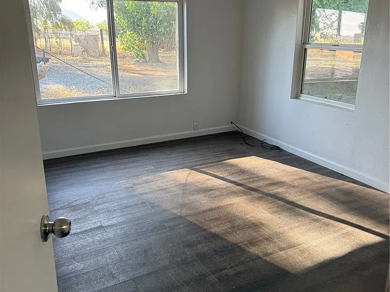 16100 Navajo Rd — Photo 51