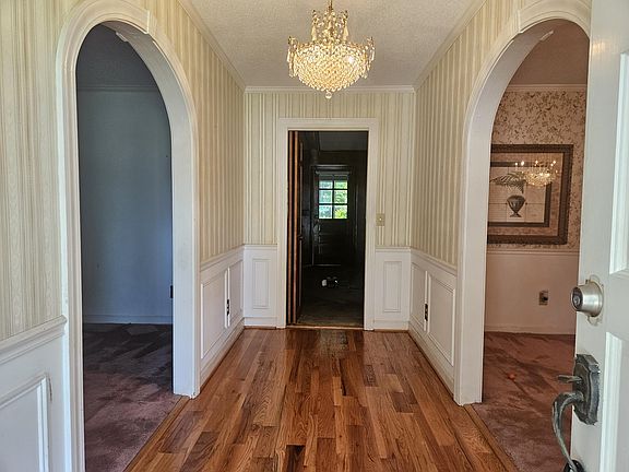 5th image of 1567 Sanford Rd