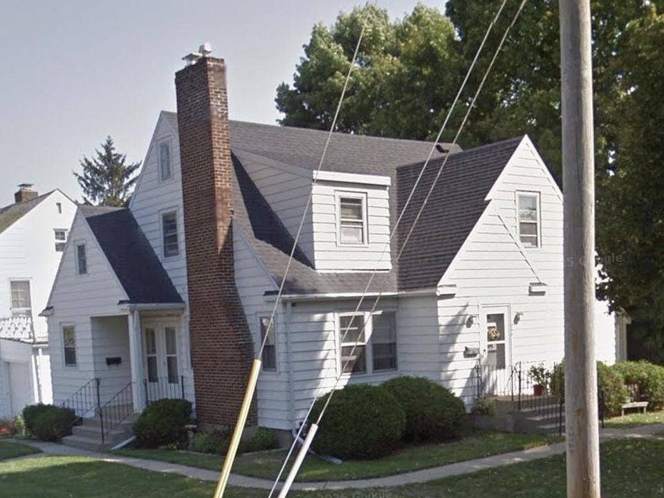 1st image of 1229 S Locust Ave Floor 2