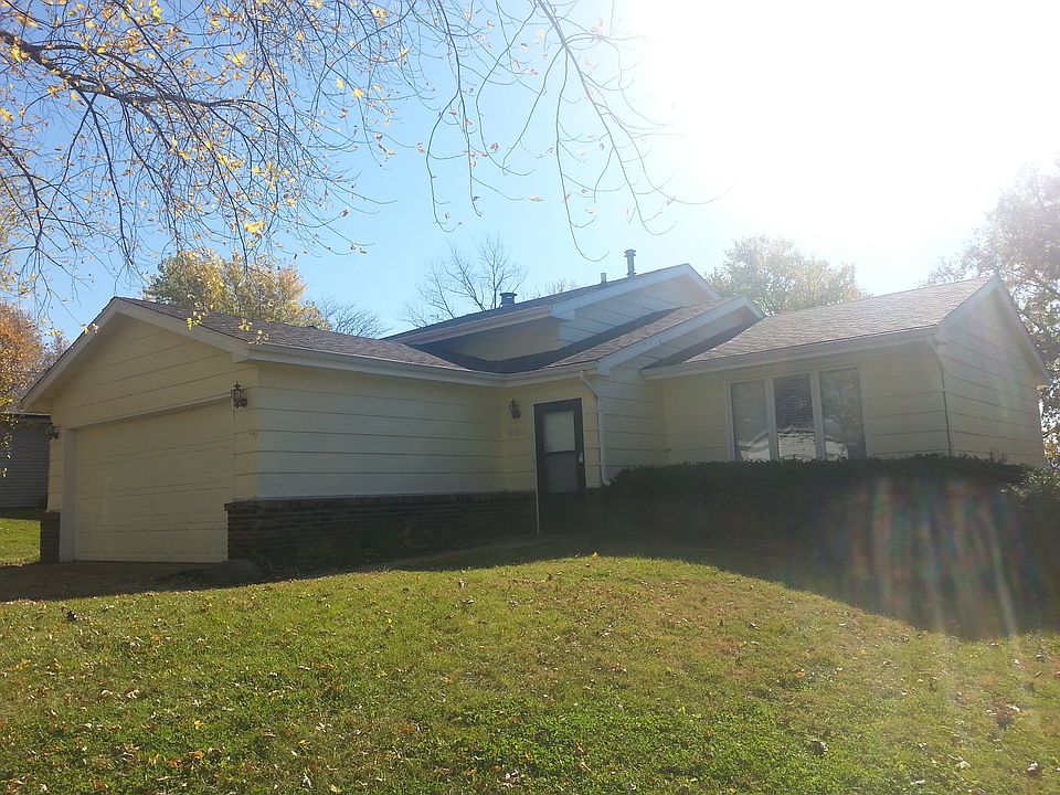 9010 Valdez, Urbandale, IA