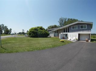 4180 Salt Works Rd, Medina, NY 14103