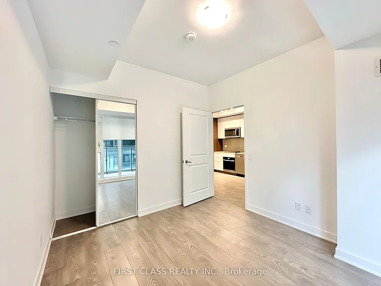 543 Richmond St W #820 — Photo 13