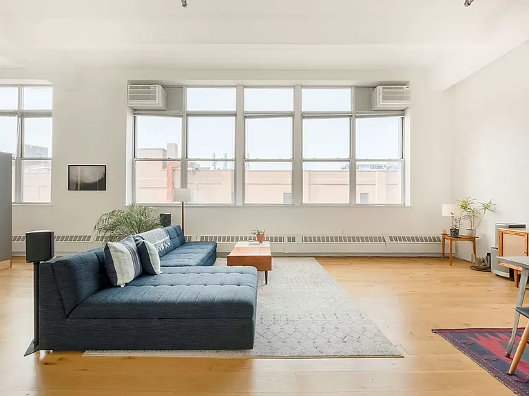 970 Kent Ave #706 — Photo 3