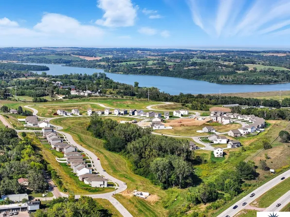 7621 N 95th Cir, Omaha, NE 68122