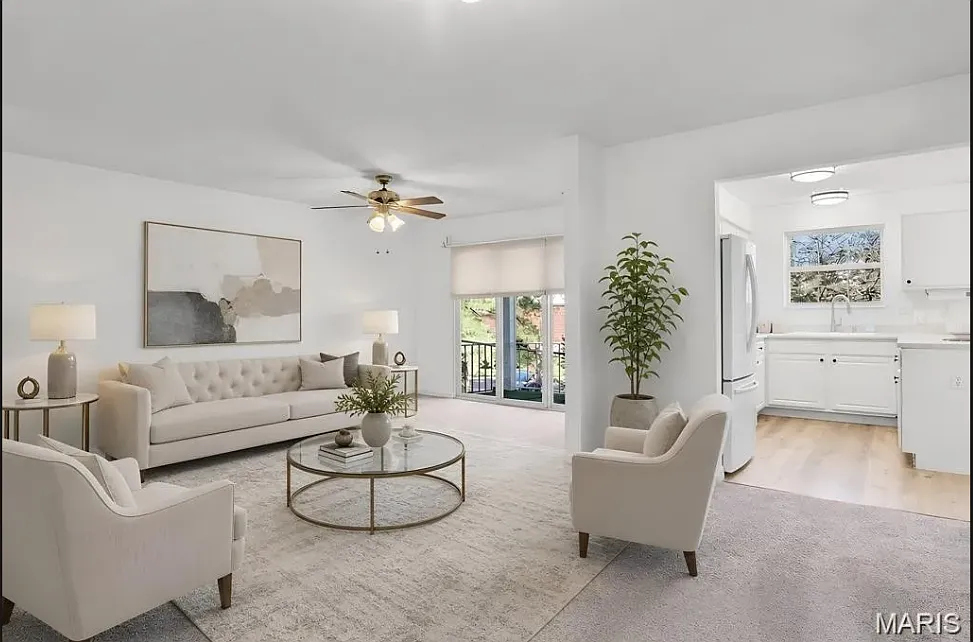 2 bed, 1136 sqft, $1,600 — Photo 2